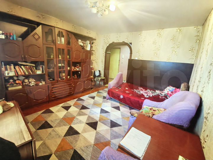 4-к. квартира, 71,6 м², 1/9 эт.