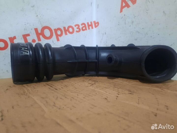 Патрубок воздушного фильтра LADA Kalina