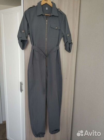 Комбинезон женский