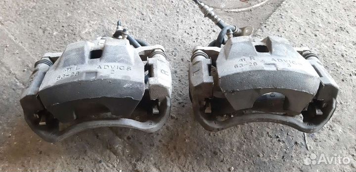 Суппорта передние toyota camry 40