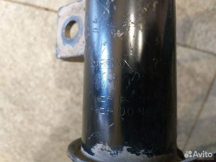 Амортизатор передний Nissan Murano Z50