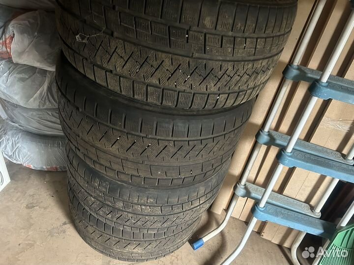 Triangle Snowlink PL02 275/45 R20 и 315/35 R20