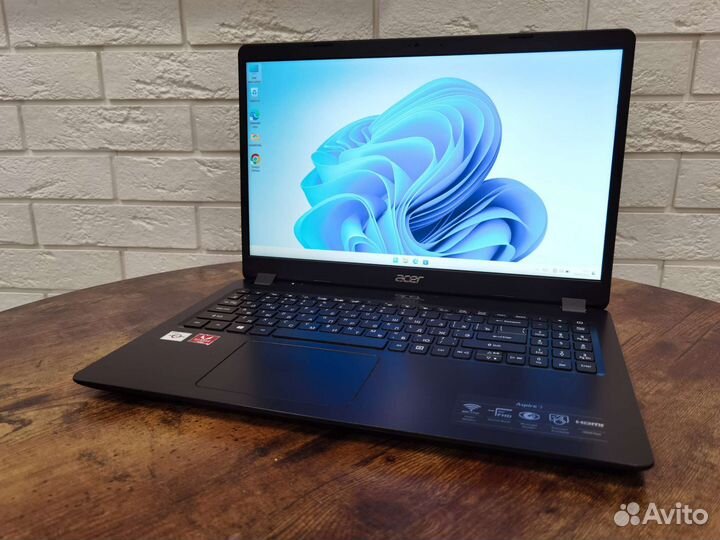 Мощный, свежий ноутбук Acer