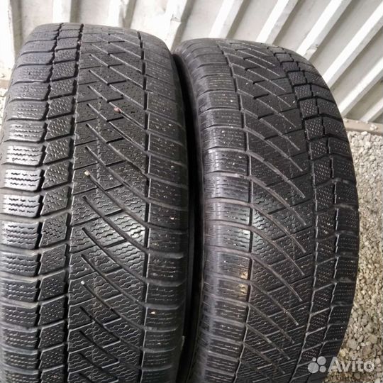 Continental ContiVikingContact 6 215/60 R17