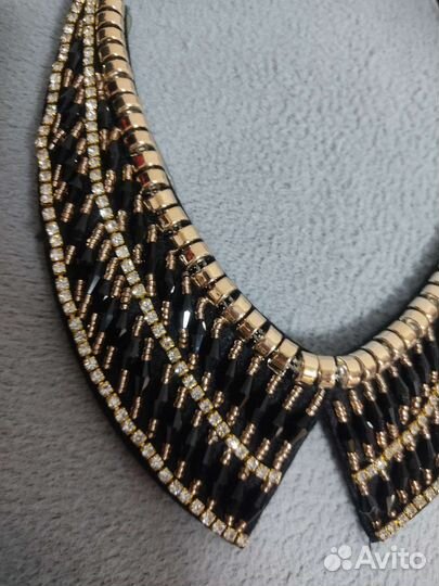 Украшение на шею