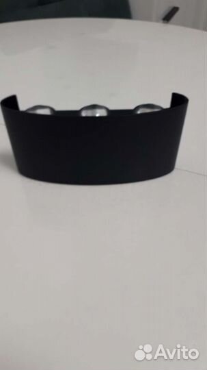 Настенный современный светильник