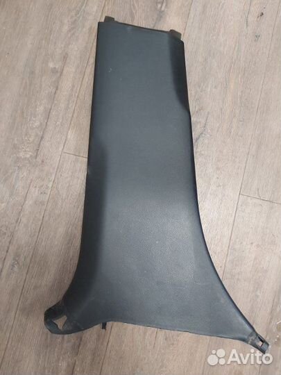 Обшивка стойки левая Mercedes Gl 500 4Matic 166