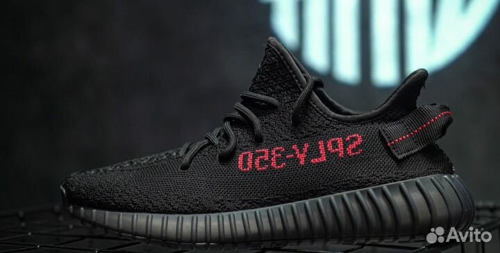 Кроссовки Adidas Yeezy boost 350 v2 black red