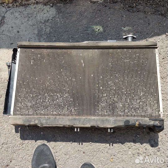 Радиатор охлаждения двигателя Subaru Outback BL/BP