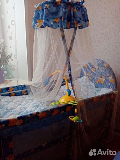 Детская кроватка