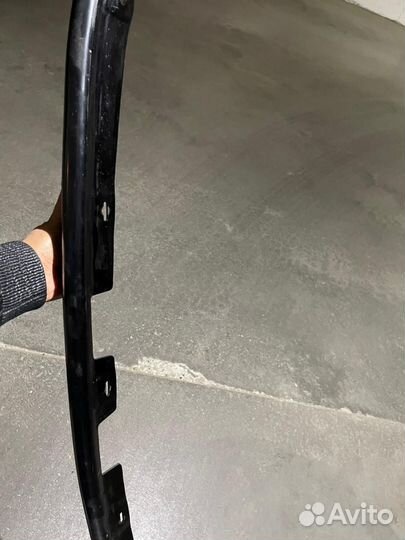 Дефлектор/ спойлер на капот land cruiser 200