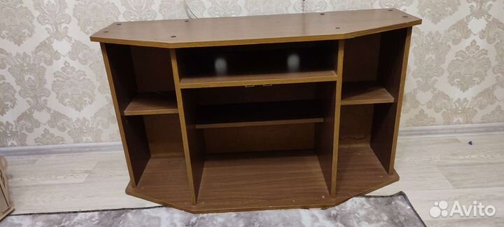 Тумба под тв за 2 киндер-сюрприза