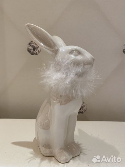 Статуэтка фигурка кролик заяц символ нового года