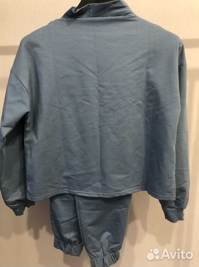 Спортивный костюм женский