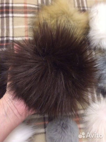 Помпоны 10 штук пакетом