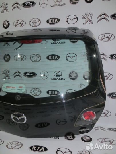 Крышка дверь багажника Mazda 3 BK хетчбек Спорт