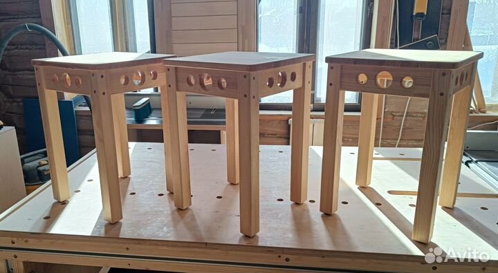 Табуретки деревянные