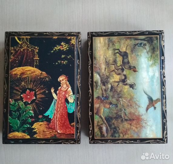 Деревянная шкатулка