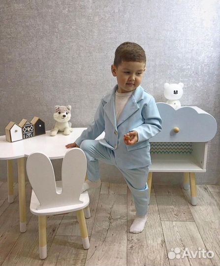 Детский стол и стул