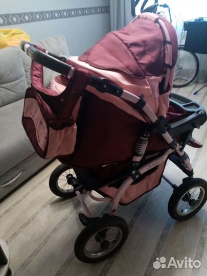 Прогулочная коляска