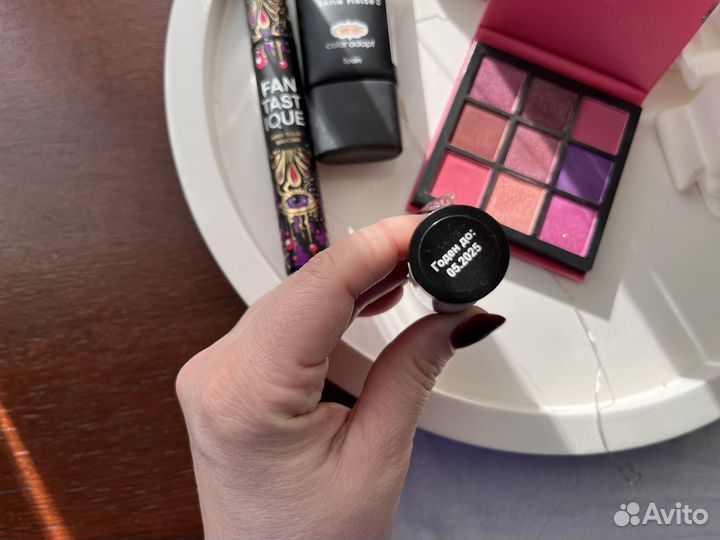 Набор косметики пакетом новая