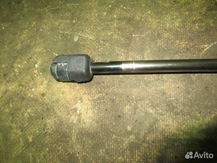 Амортизатор двери багажника Ford C-MAX 2003-2010