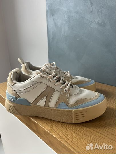 Кроссовки женские Lacoste