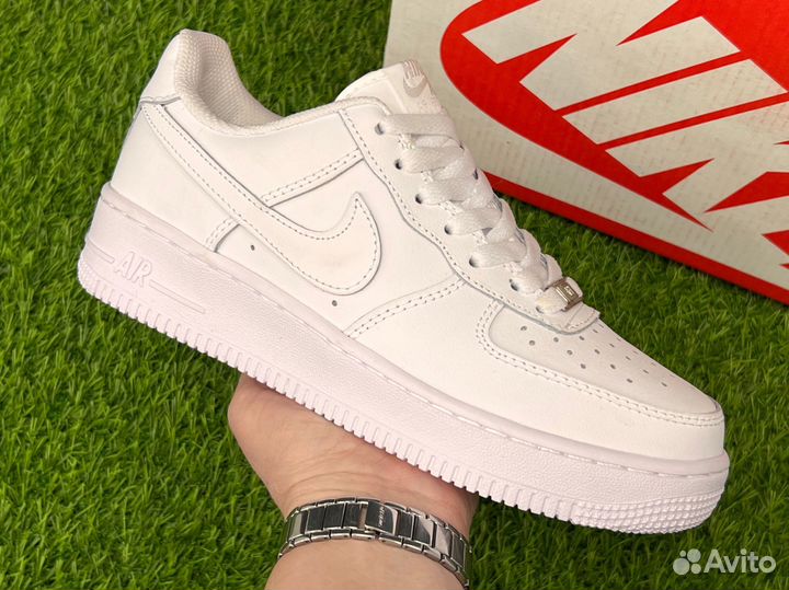Кроссовки nike air force 1 белые