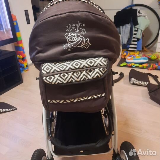 Прогулочная коляска новая