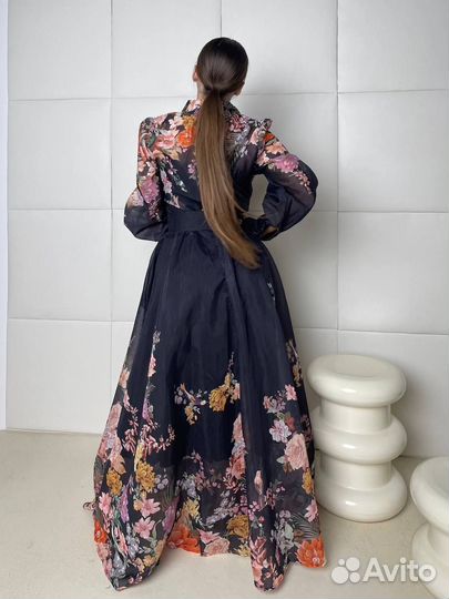 Роскошный костюм Zimmerman