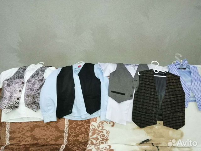 Рубашки и жилетки на мальчика пакетом