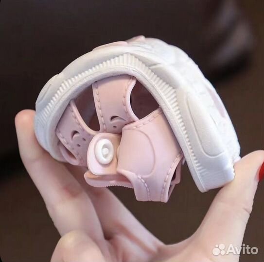 Сандалии для девочки 25 размер новые