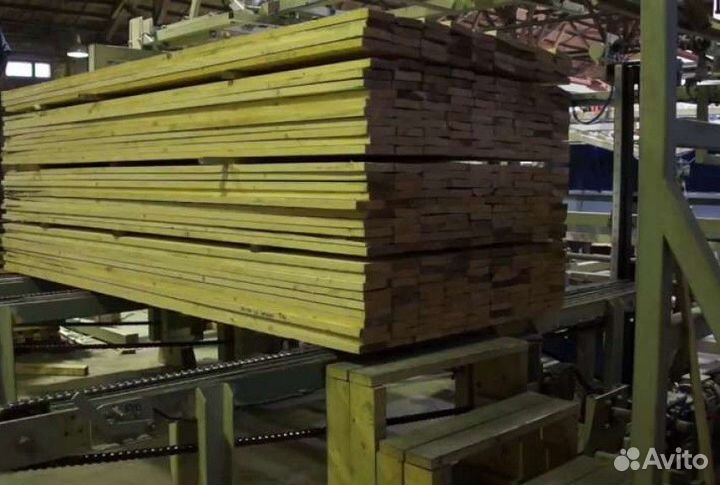 Разнорабочий-укладчик пиломатериала