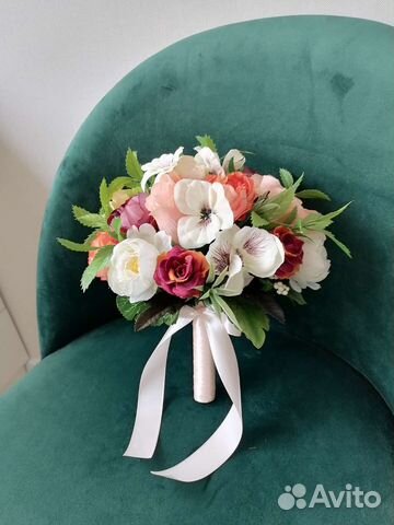 Букет из искусственных цветов в наличии