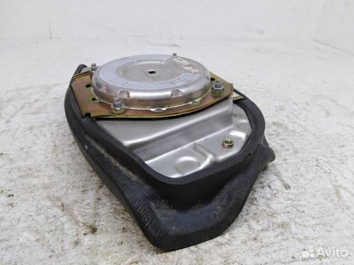 Подушка безопасности в руль