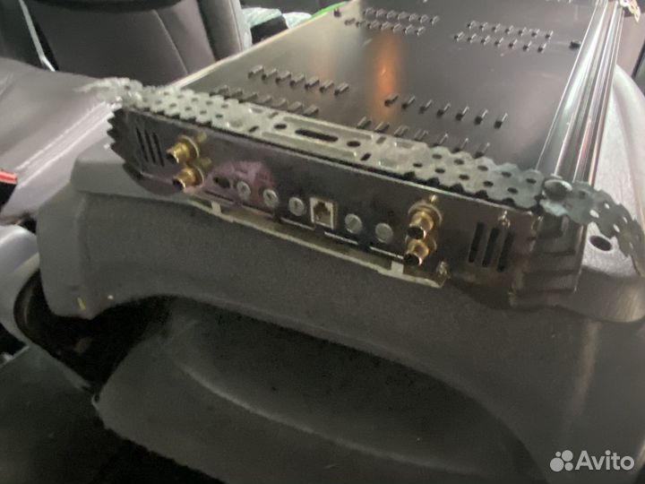 Сабвуфер кикер