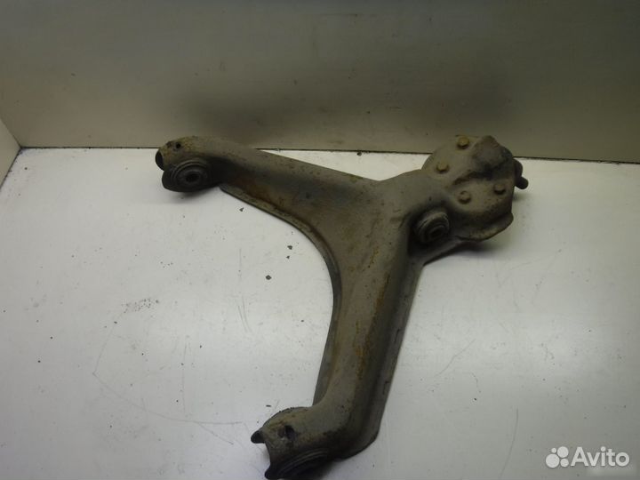 Рычаг передний нижний Kia Sportage