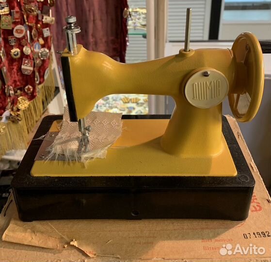 Детская швейная машинка. Новая В коробке