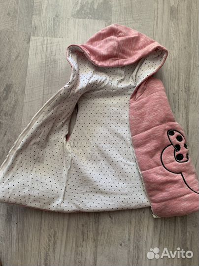 Безрукавка для девочки