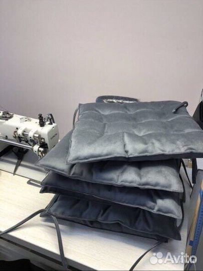 Подушки сидушки на стулья в разных расцветках