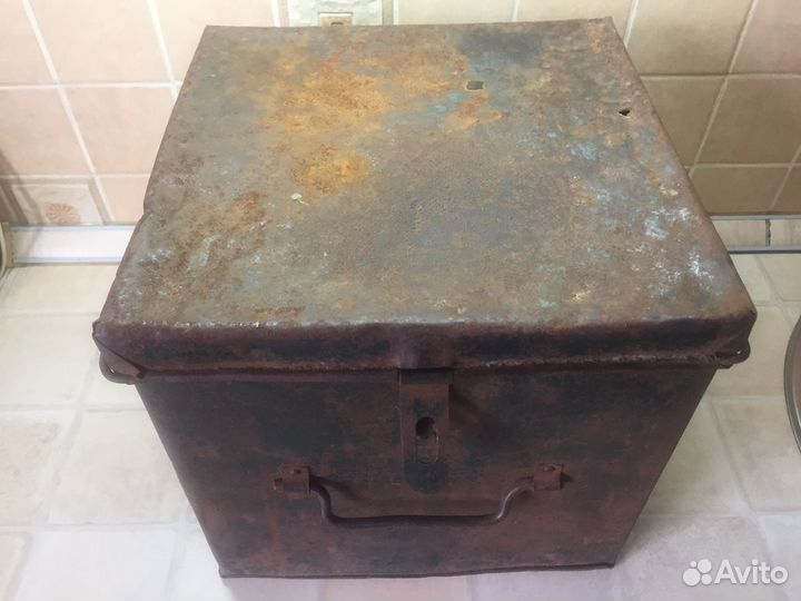Полевой армейский сейф СССР 50-х годов