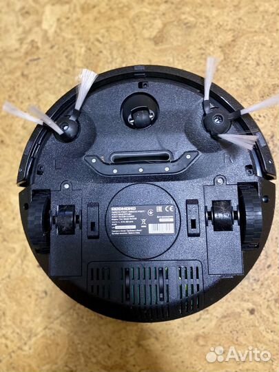 Робот пылесос redmond