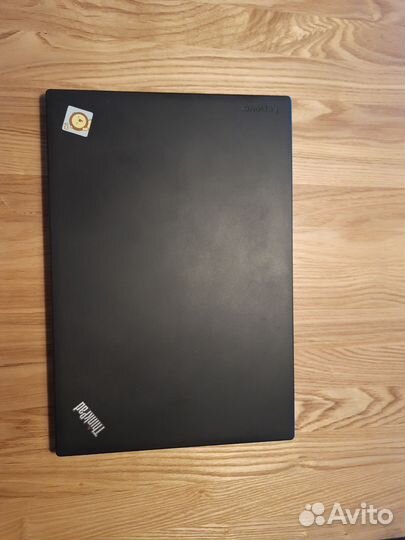 Lenovo Thinkpad x270 i3 16gb ssd500