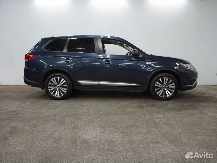 Mitsubishi Outlander 2.0 CVT, 2020, 86 700 км