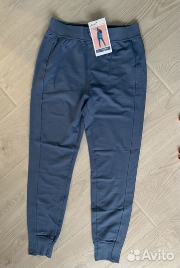 Костюм спортивный