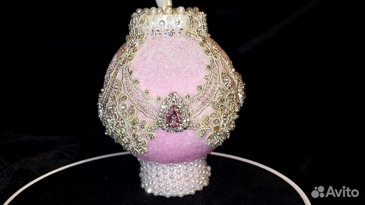 Балерина на шаре