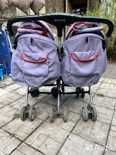 Коляска для двойни или погодок