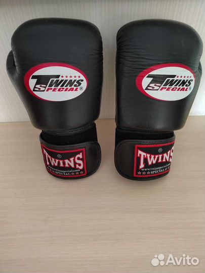 Боксерские перчатки twins