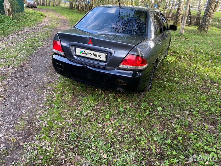 Mitsubishi Lancer 1.6 AT, 2005, 280 000 км