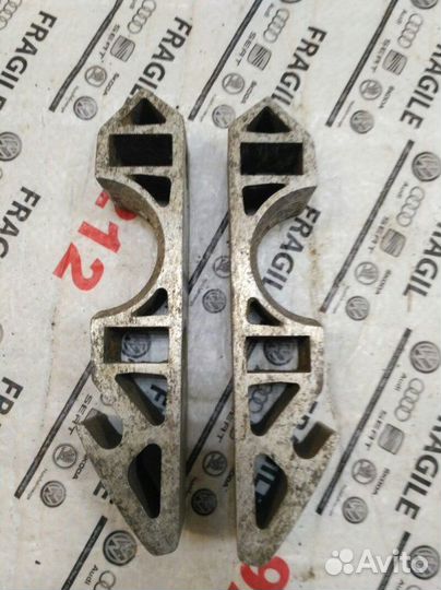 Кронштейн стабилизатора Volkswagen Touareg 1